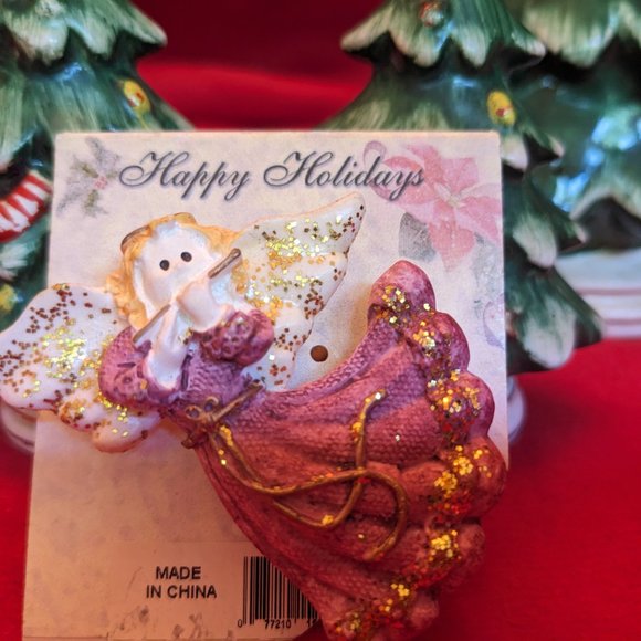 Lovely Vtg Resin Flute Playing Angel Pin Unique Purple Color Dress With Glitter - Picture 3 of 3